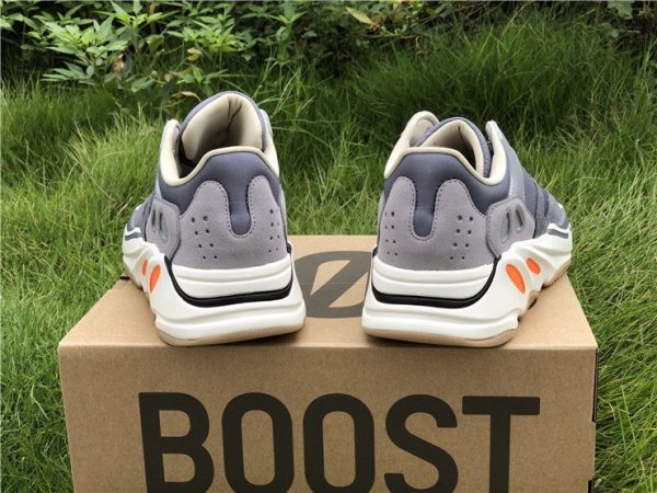 adidas Yeezy Boost 700 Magnet heel