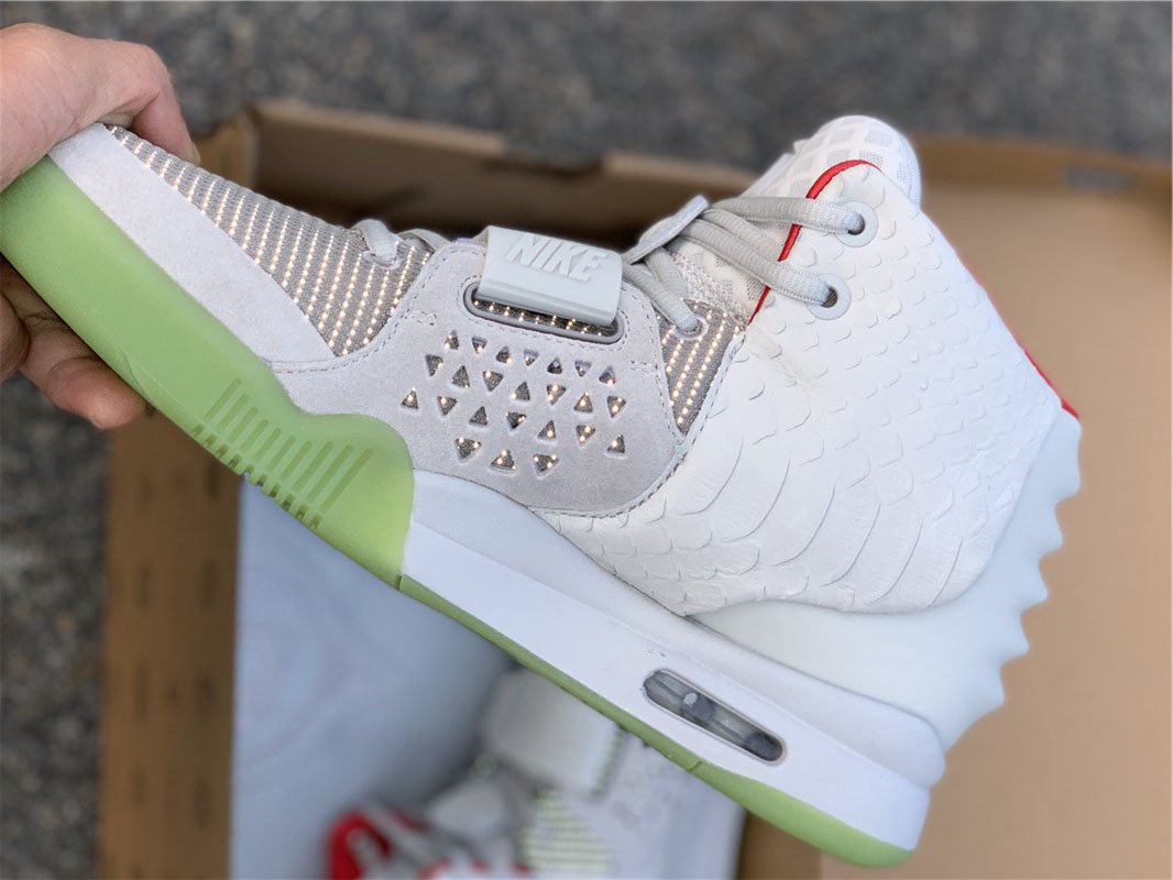 nike yeezy 2 pure platinum