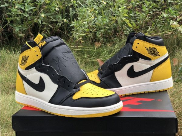 Air Jordan 1 High Yellow Toe