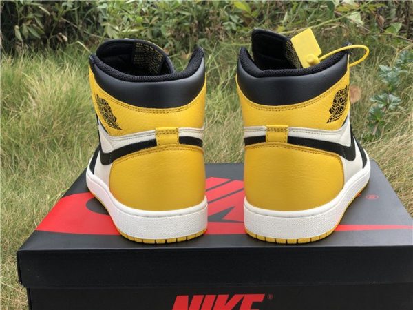 Air Jordan 1 High Yellow Toe heel