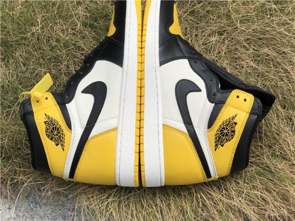 Air Jordan 1 High Yellow Toe swoosh on panel