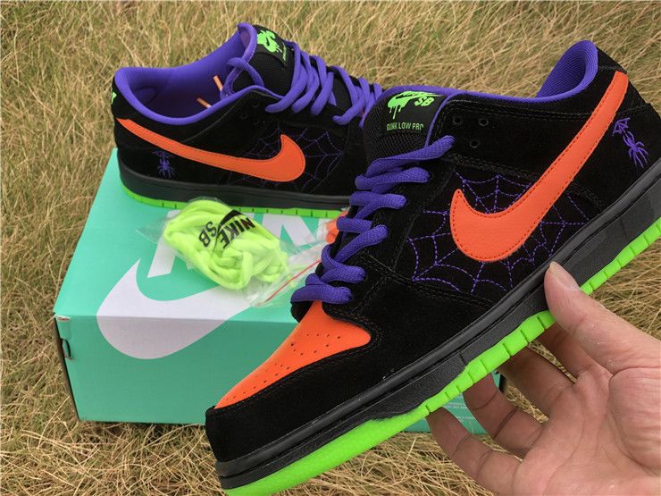 Nike SB Dunk Low 'Night of Mischief' Black/Total Orange