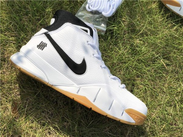 Undefeated Zoom Kobe 1 Protro White basketball shoes