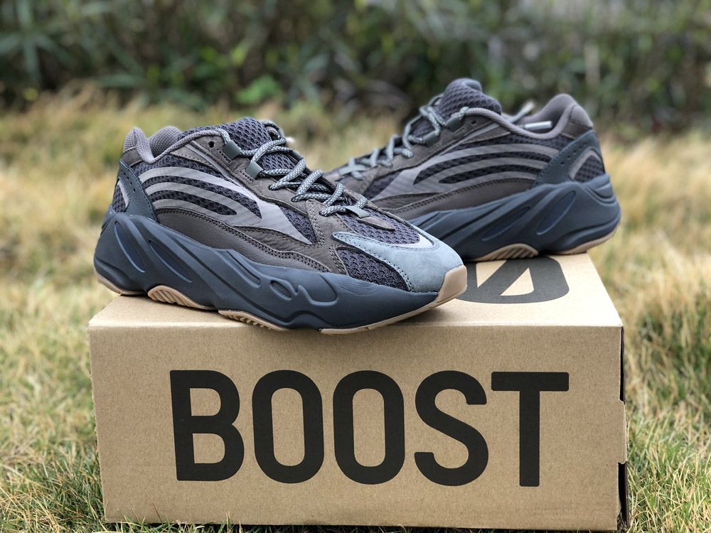 2019 adidas Yeezy Boost 700 V2 Geode Beige