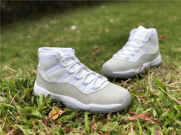 WMNS Air Jordan 11 XI Metallic Silver shiny silver