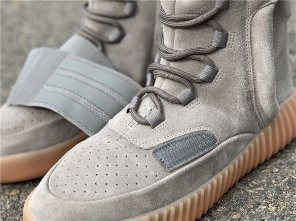 adidas Yeezy Boost 750 shoelace