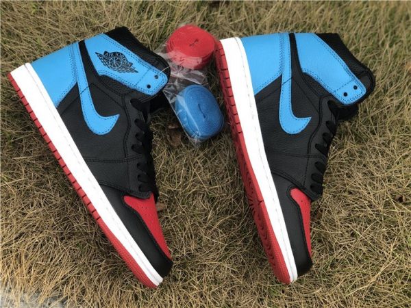 Jordan 1 High OG UNC To Chicago with shoelaces