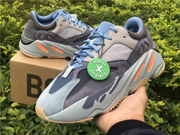 adidas Yeezy Boost 700 Carbon Blue FW2498 Sneaker
