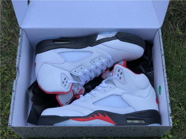 2020 Jordan 5 Retro Fire Red in Box