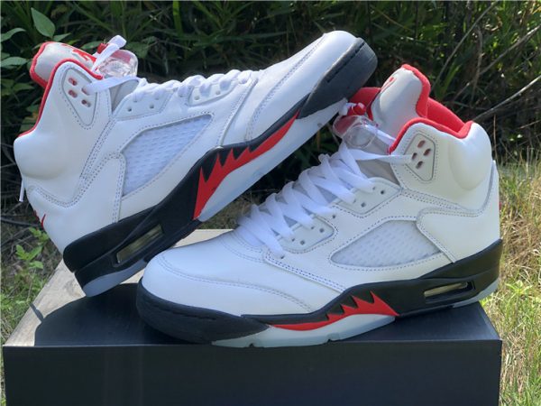 Jordan 5 Retro Fire Red Silver Tongue 2020