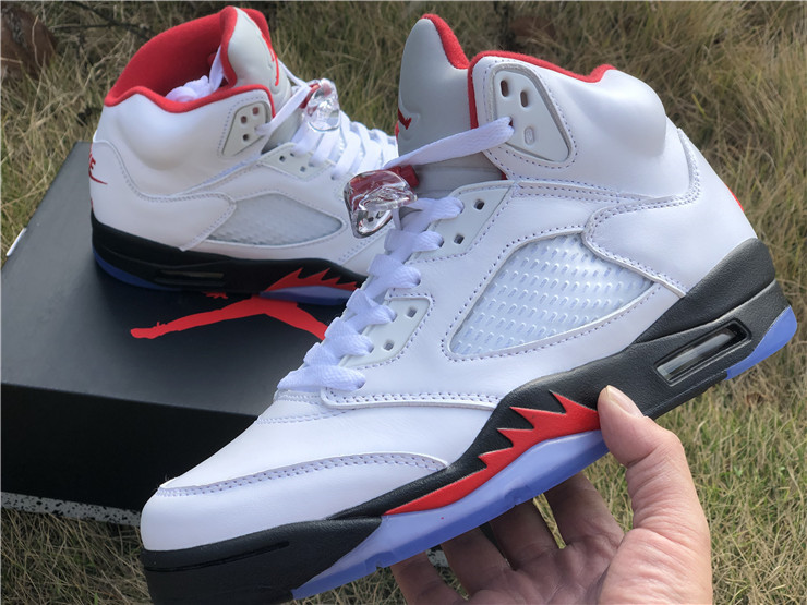 Jordan 5 Retro Fire Red Silver Tongue panel