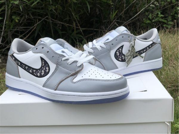 Air Jordan 1 Low Dior grey