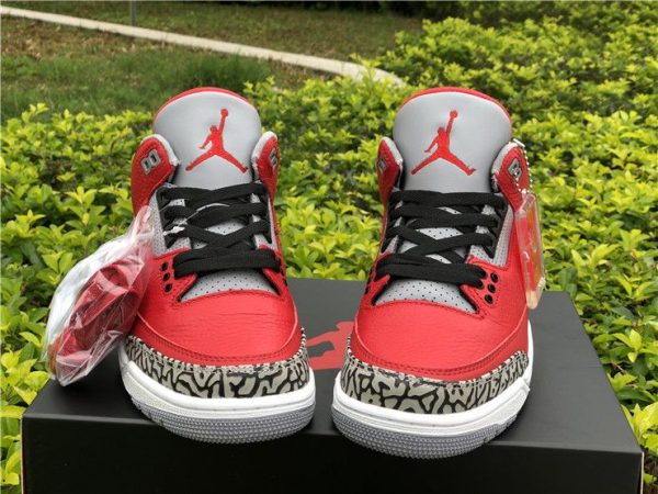 Air Jordan 3 Retro SE Red Cement Tongue Jumpman Logo