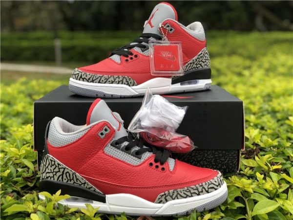 Air Jordan 3 Retro SE Red Cement with shoelaces