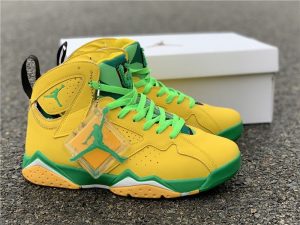 Air Jordan 7 Oregon Ducks PE Vibrant Yellow