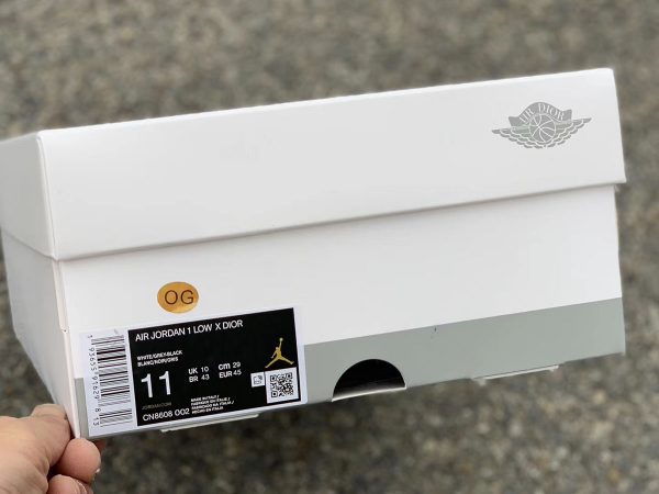 Dior x Air Jordan 1 Low box