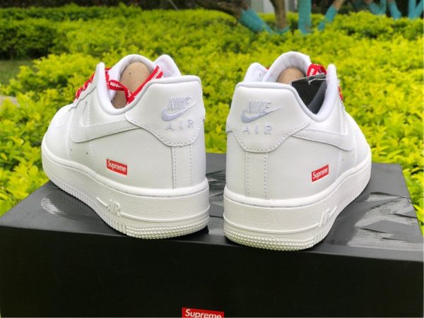 Supreme Air Force 1 Low White heel