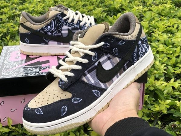 Travis Scott Nike SB Dunk Low CT5053-001