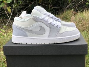 Air Jordan 1 Low Paris White Sky Grey