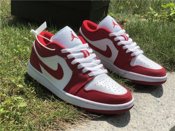 Air Jordan 1 Retro Low Gym Red on hand