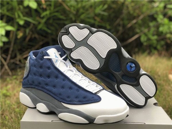 Air Jordan 13 Flint bottom sole look