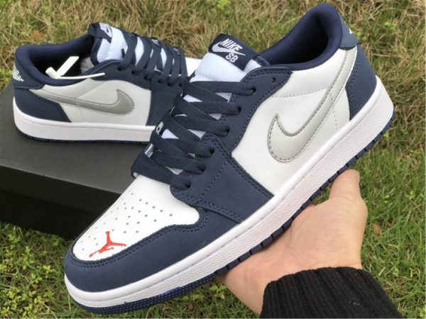 Eric Koston Jordan 1 Low SB Midnight Navy shoes