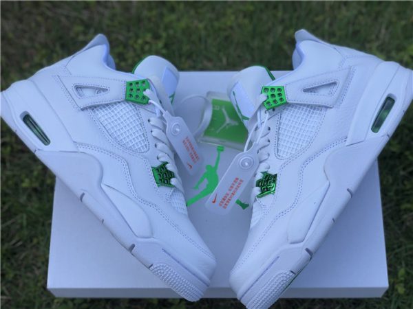 Jordan 4 Retro Green Metallic Pack white