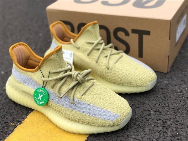 adidas Yeezy Boost 350 V2 Marsh with box