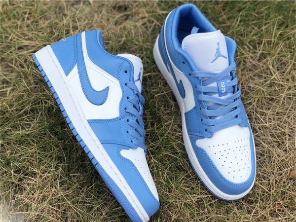 Air Jordan 1 Low UNC toe