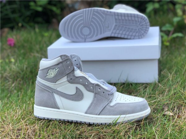 Air Jordan 1 Retro Premium High Pale Ivory wing