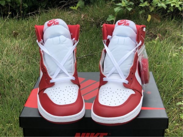 Jordan 1 Retro High New Beginnings tongue