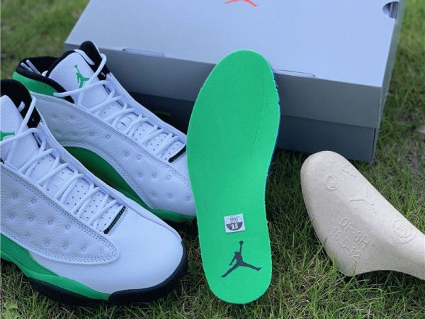 Lucky Green Air Jordan 13 in sole