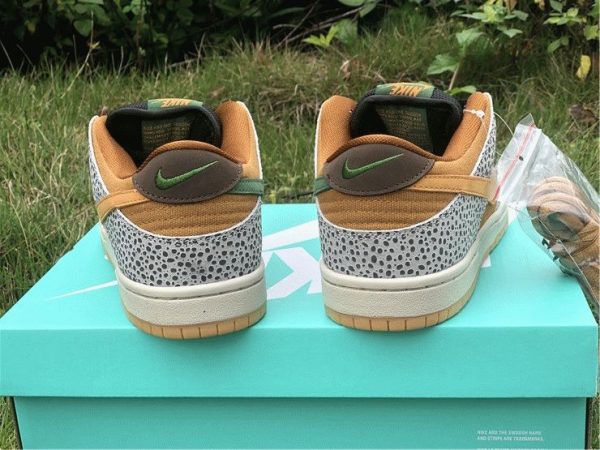 Nike SB Dunk Low Safari CD2563-002 heel