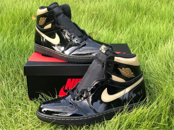 Air Jordan 1 High OG Patent Black Metallic Gold 55088 032