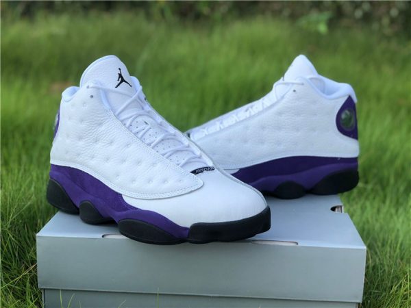 Air Jordan 13 Los Angeles Lakers toe