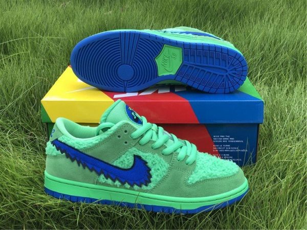 Buy Grateful Dead x Nike Dunk Low SB Green Bear CJ5378-300