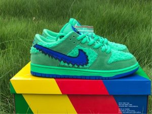 Grateful Dead x Nike Dunk Low SB Green Bear CJ5378-300