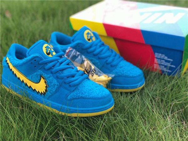 Grateful Dead x Nike SB Dunk Low Blue Bear with box