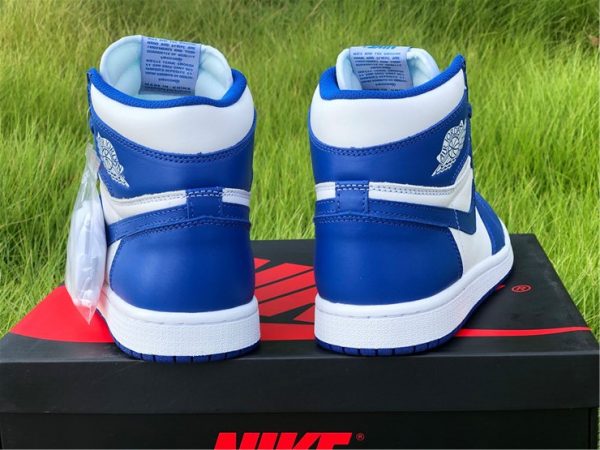 Jordan 1 Retro High OG Storm Blue Kentucky heel