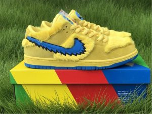 Nike SB Dunk Low Grateful Dead Bears In Yellow CJ5378-700