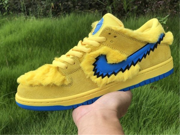 Nike SB Dunk Low Grateful Dead Bears In Yellow CJ5378-700 On-hand