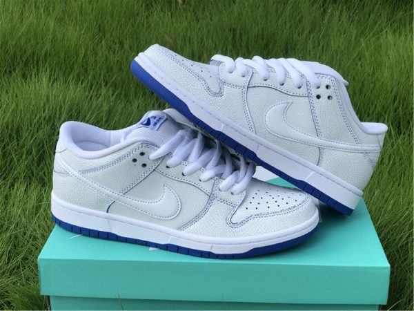 Nike SB Dunk Low PRM Cracked Leather White-Game Royal CJ6884-100 pair