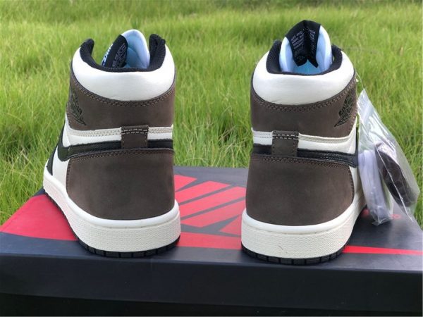 2020 Air Jordan 1 Dark Mocha heel