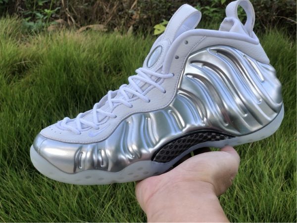 Air Foamposite One Chrome White close look