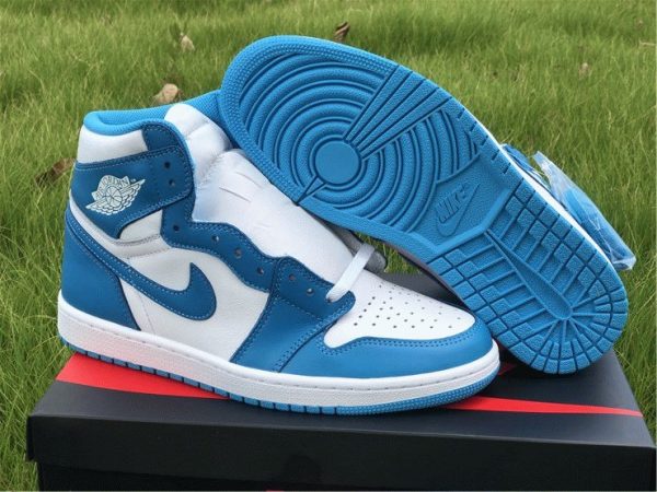 Air Jordan 1 Retro UNC bottom sole