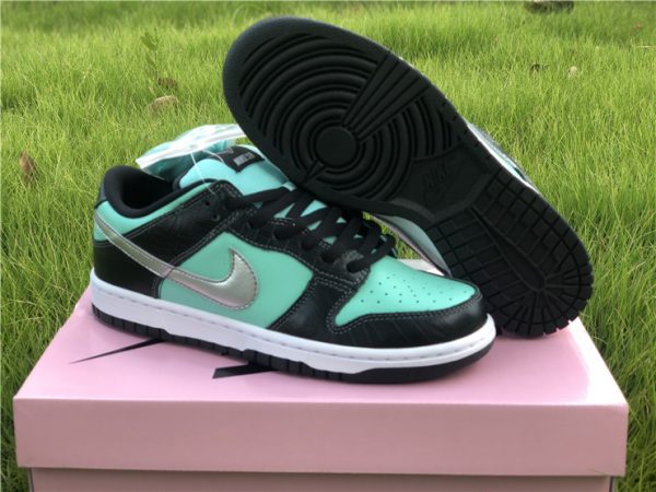 Diamond Supply Co. x Dunk Low Pro SB bottom