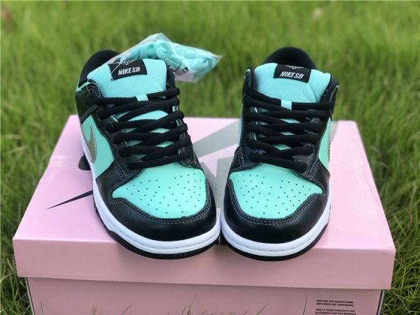 Diamond Supply Co. x Dunk Low Pro SB upper