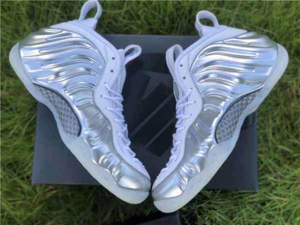 Nike Air Foamposite One Chrome White silver