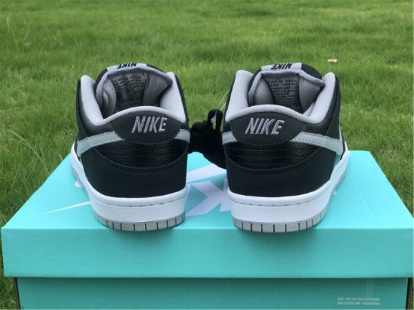 Nike SB Dunk Low J-Pack Shadow heel
