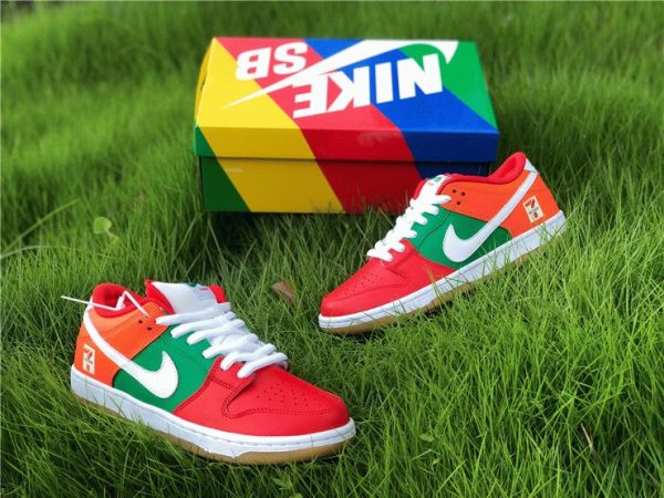 7-Eleven X Nike SB Dunk Low sneaker